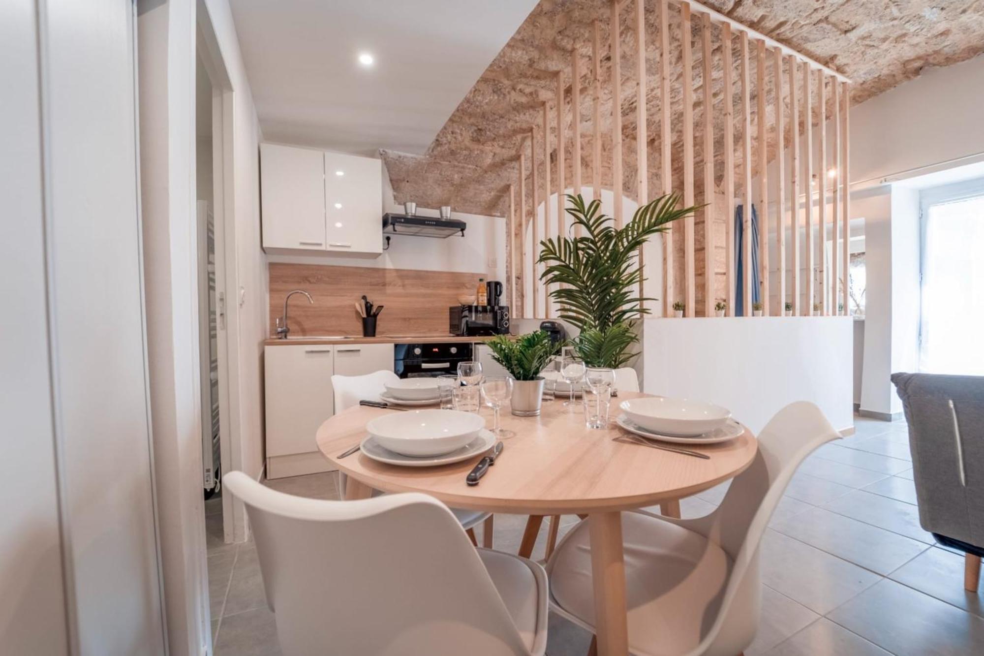 Atlas - Uno Apartment Saint-Thibéry Екстериор снимка