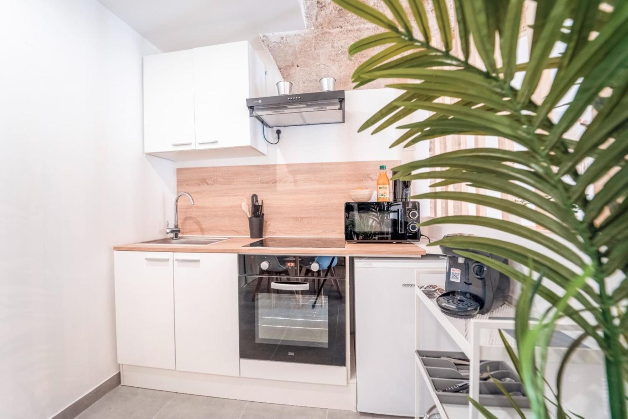 Atlas - Uno Apartment Saint-Thibéry Екстериор снимка